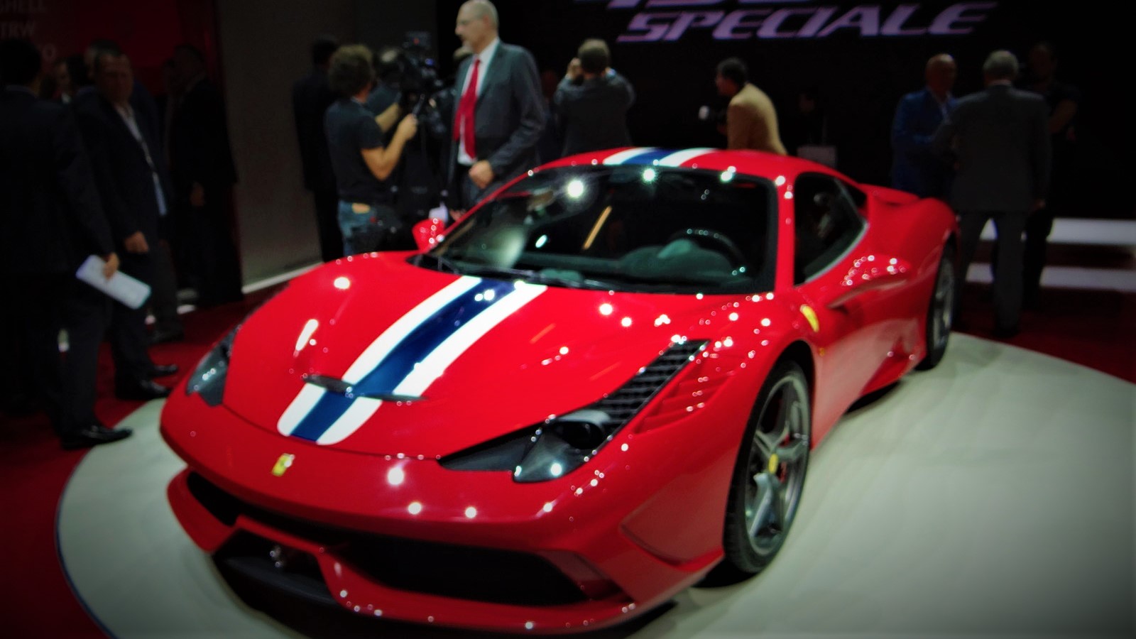 Ferrari 458 Speciale world debut in Frankfurt [videos]