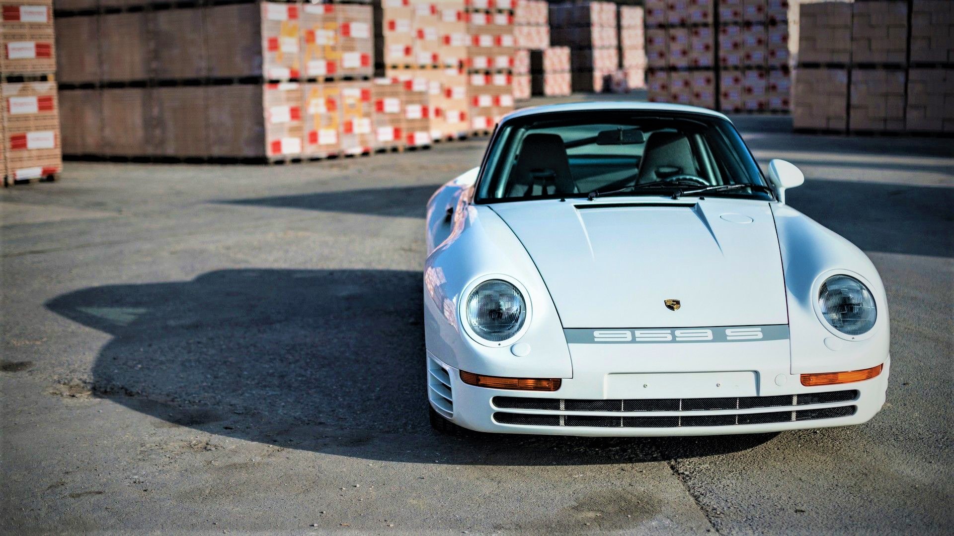 Find out Why the Porsche 959 was The Forward-Thinking Supercar