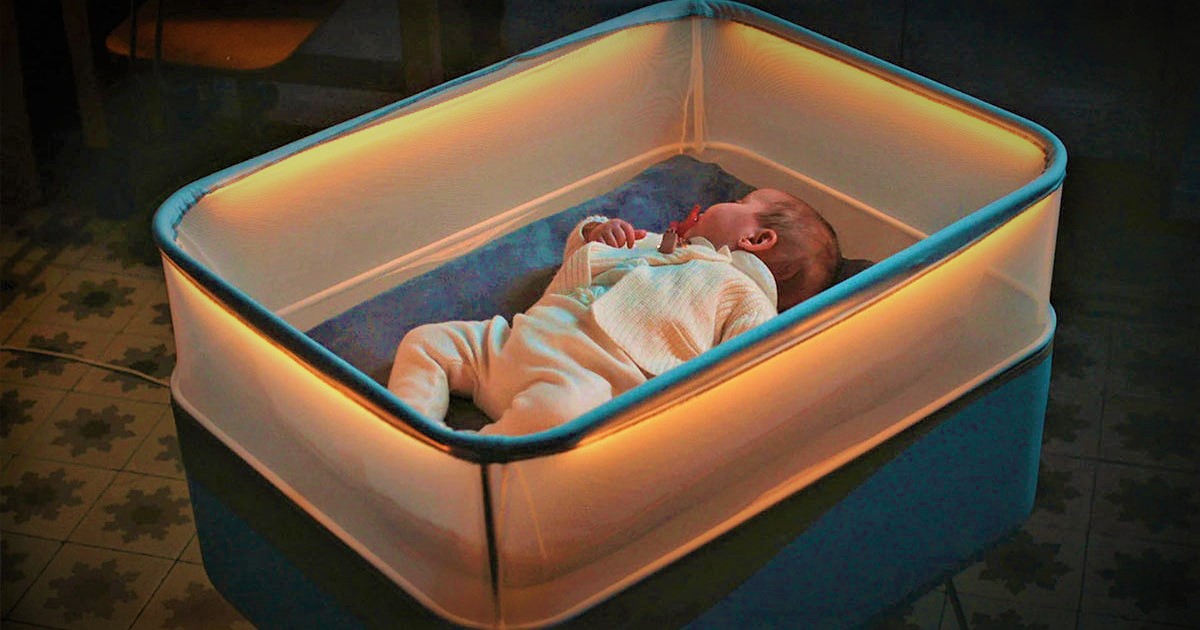 Ford Maxi Motor Dreams Baby Crib Simulates Riding in a Car