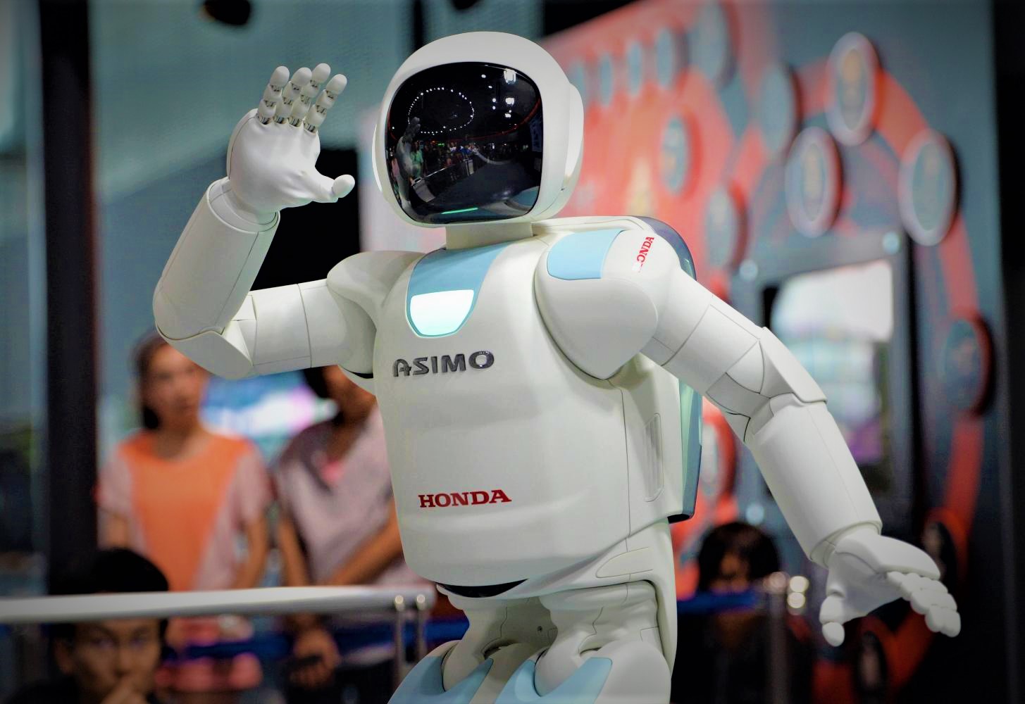 Honda's Humanoid ASIMO robot, Honda Humanoid ASIMO Robot Says Goodbye as Development Ends