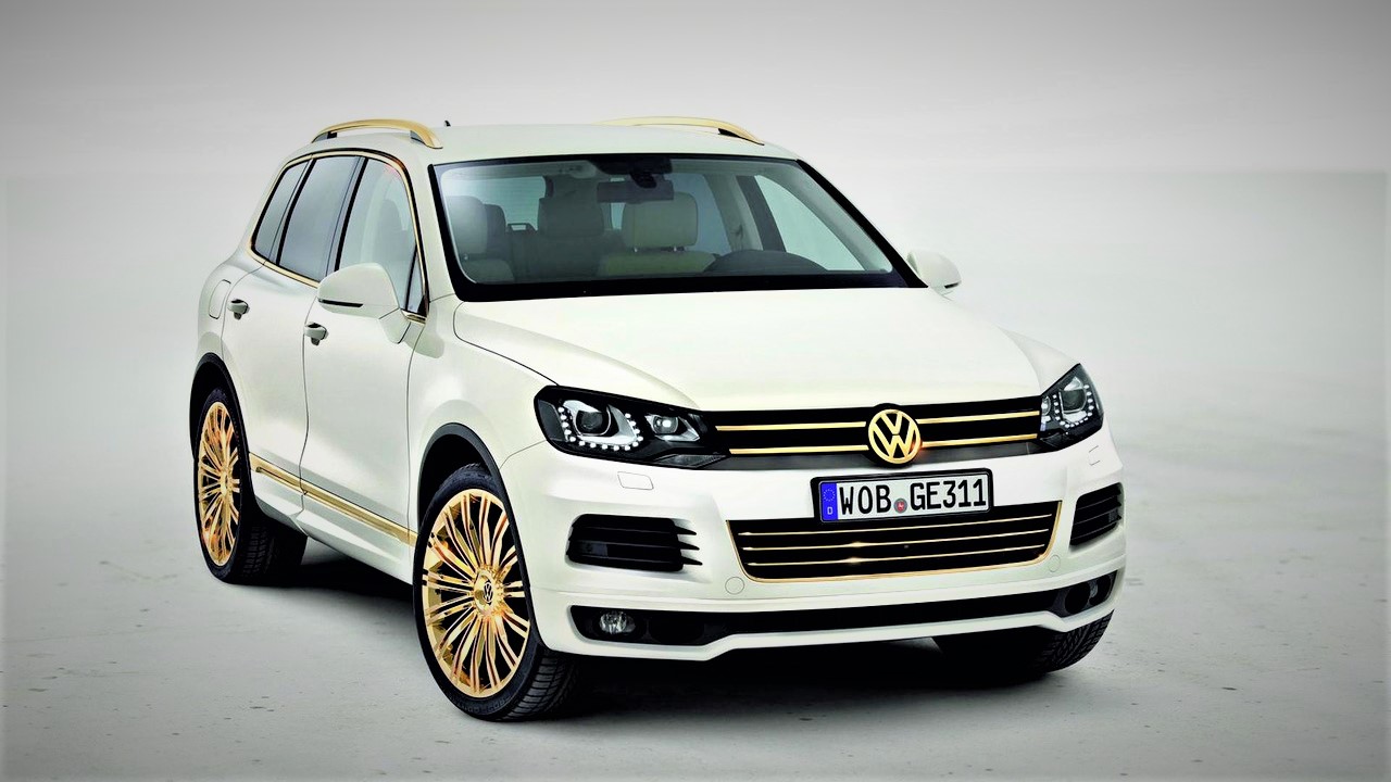 In Qatar, VW Street Legal Race Touareg 3 & Touareg Gold Edition Concepts debut