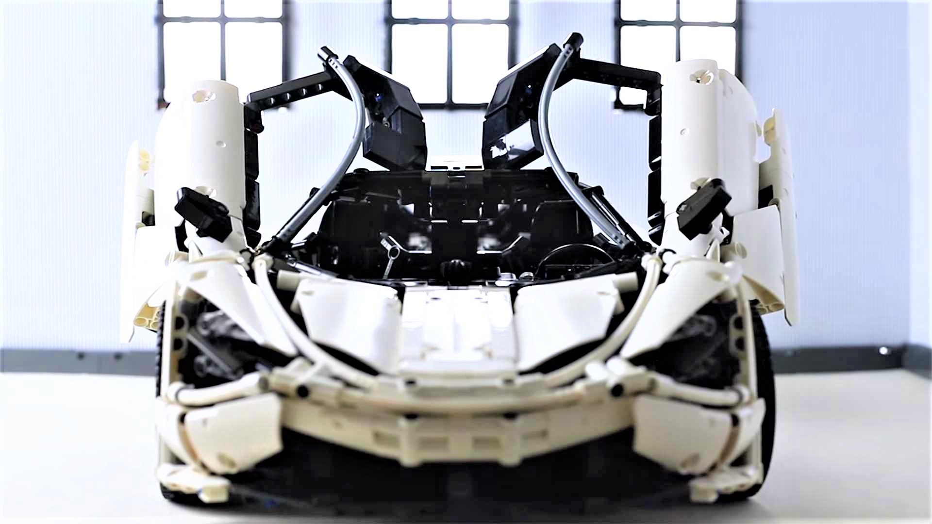 It took 2 years to complete the Custom McLaren McLaren 720S Lego Technic.