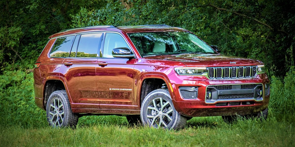 Jeep Grand Cherokee L Software update Borks Headlights. SUV Recalled