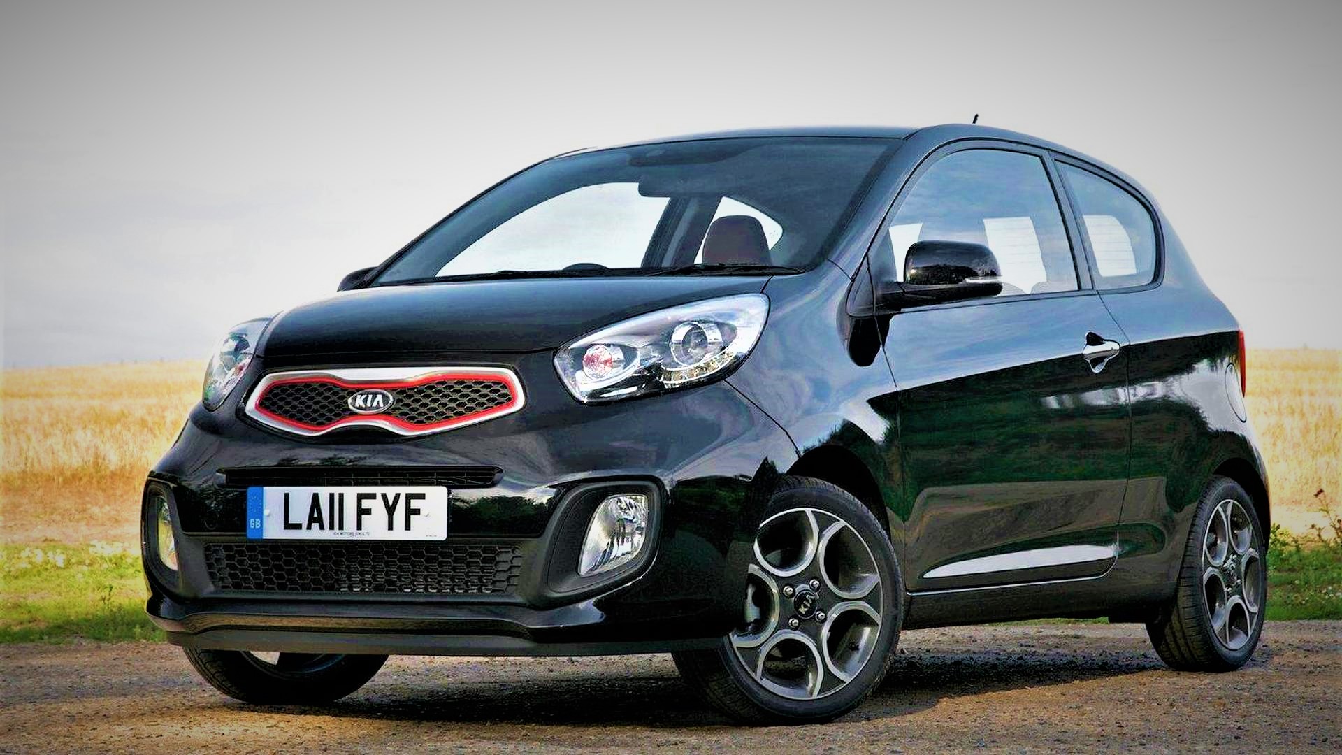 Kia unveils 3-door Picanto