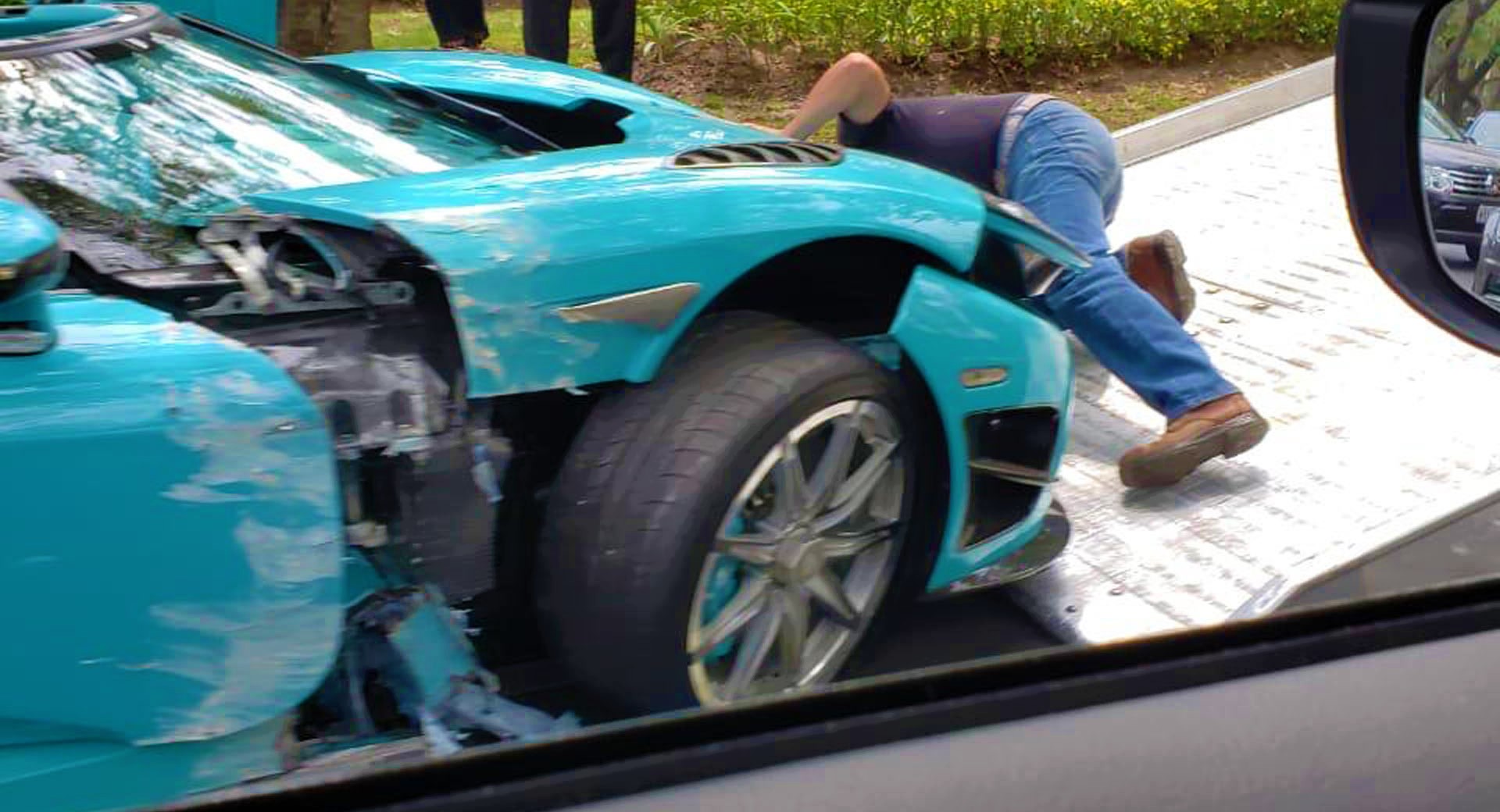 Koenigsegg CCXR Special One Crashes In Mexico City