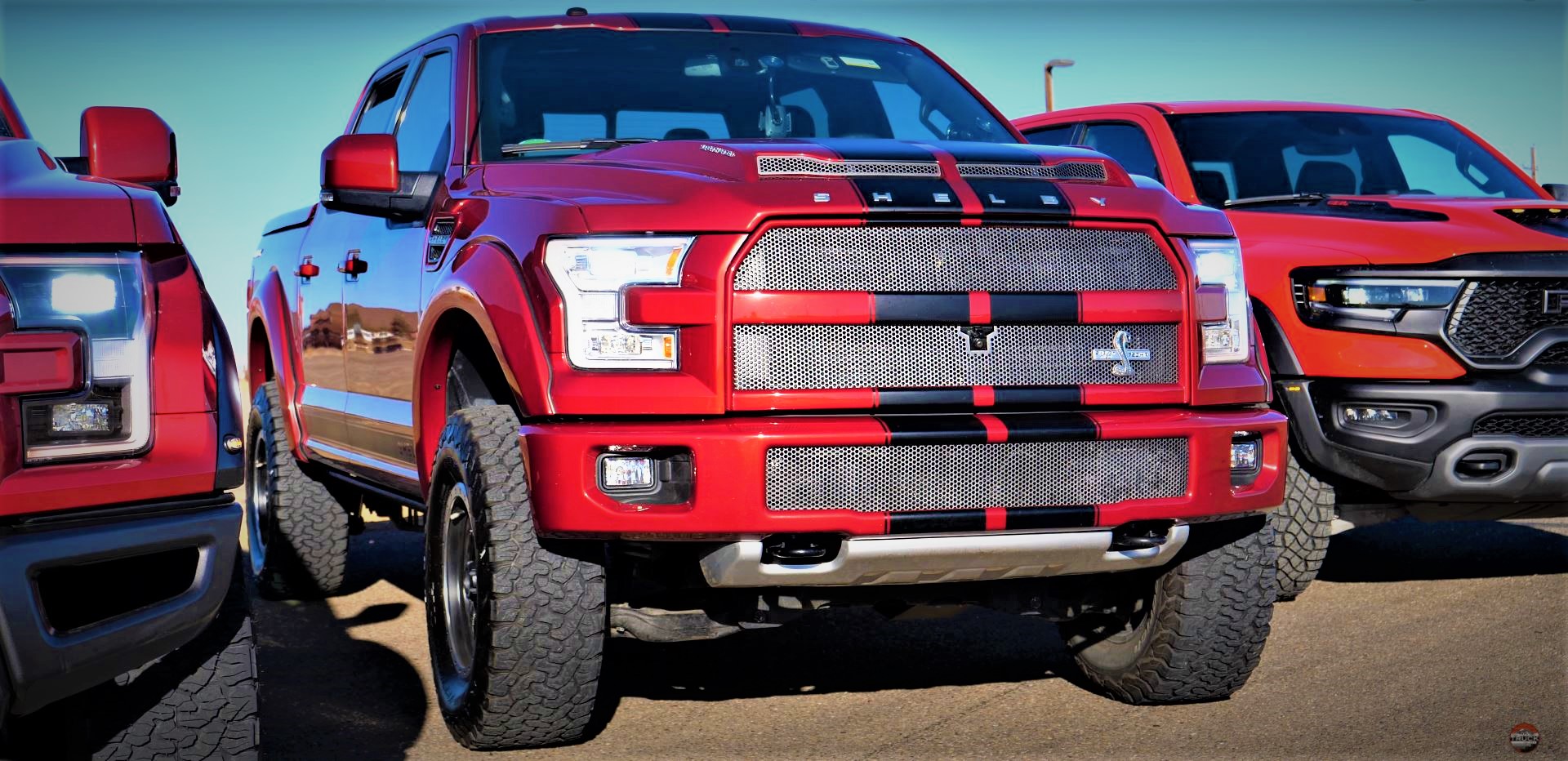 Ram TRX Vs Raptor SUPER Snake Drag Race