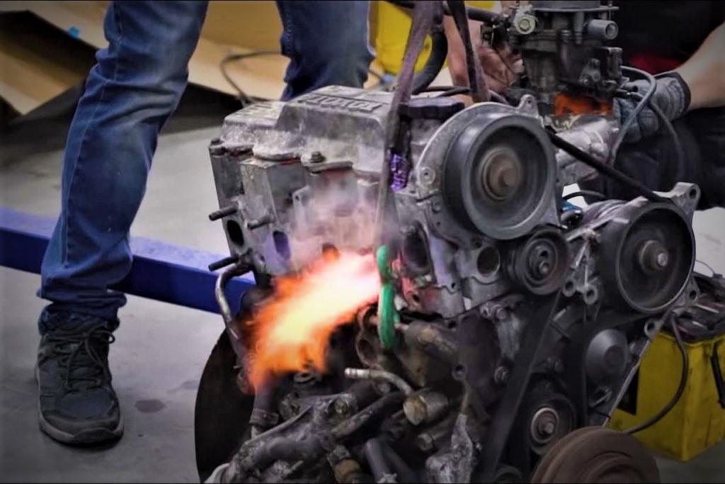 Russians Try To Convert A Toyota Diesel Engine To Run On Gasoline