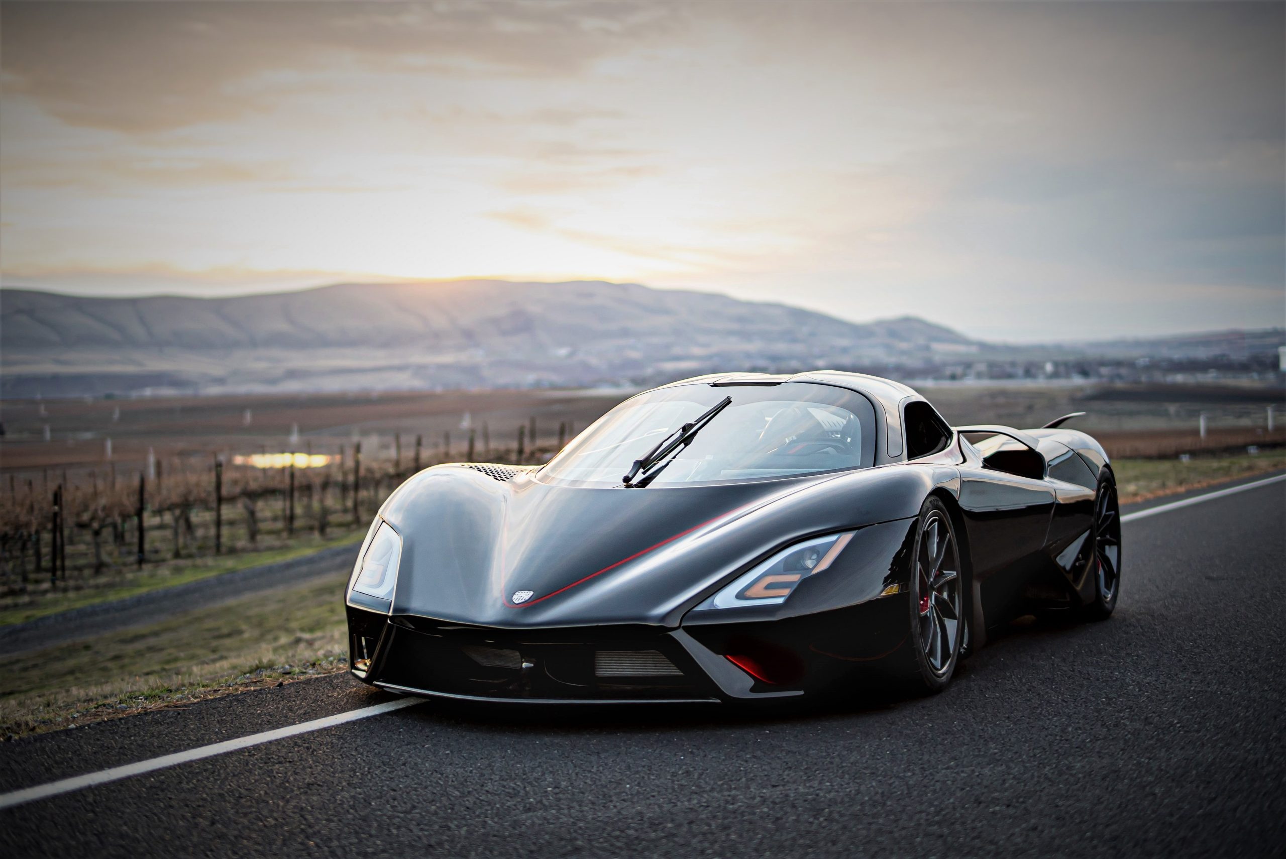 The Man Who Driven SSC Tuatara to Top Speed Claims That Hypercar Can Reach 300 MPH