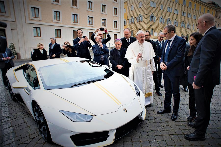 The Pope's Heavenly Huracan Was Sold At Auction For $861,575