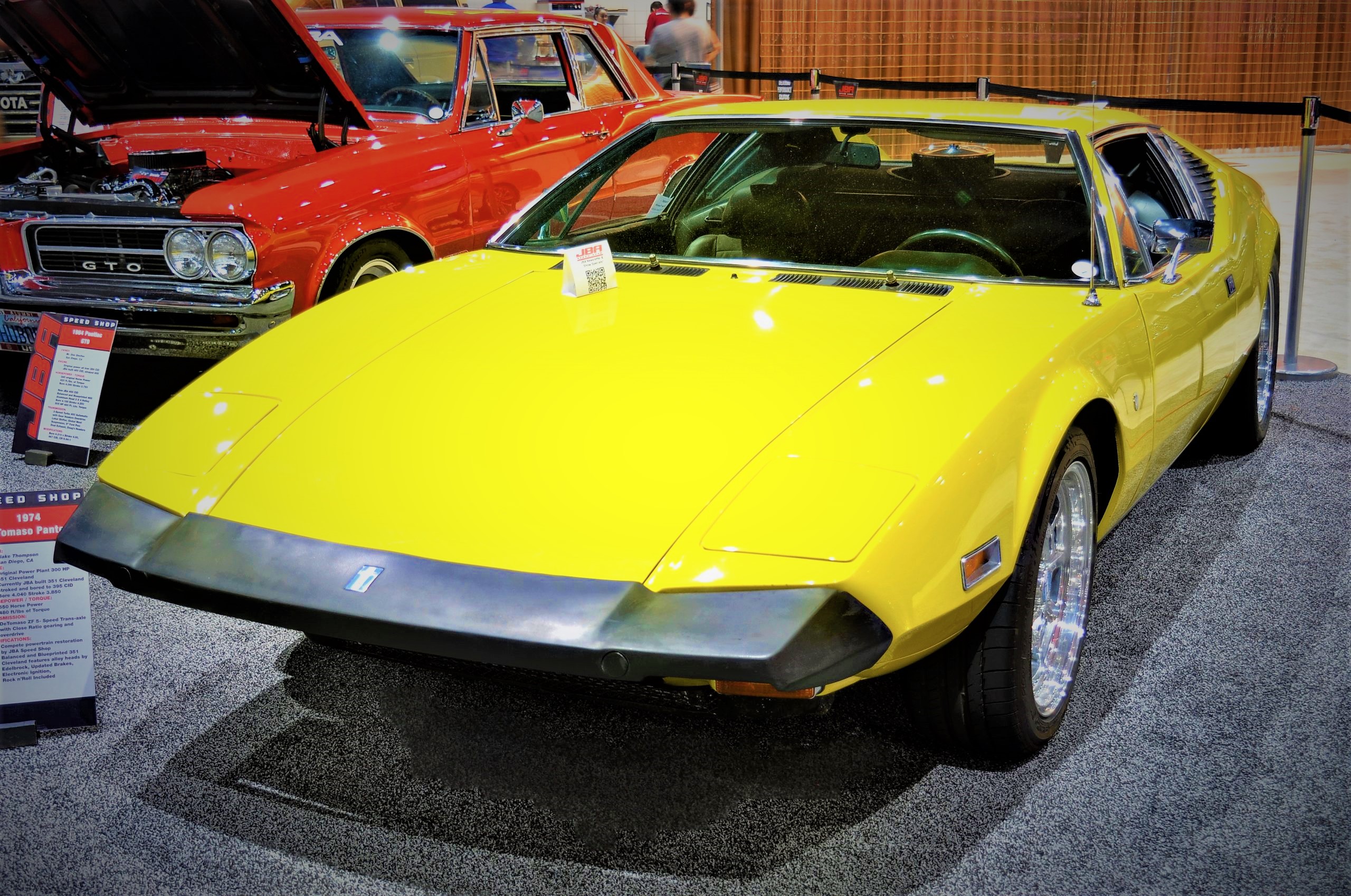 These rare vintage photos of auto shows will take you back in time