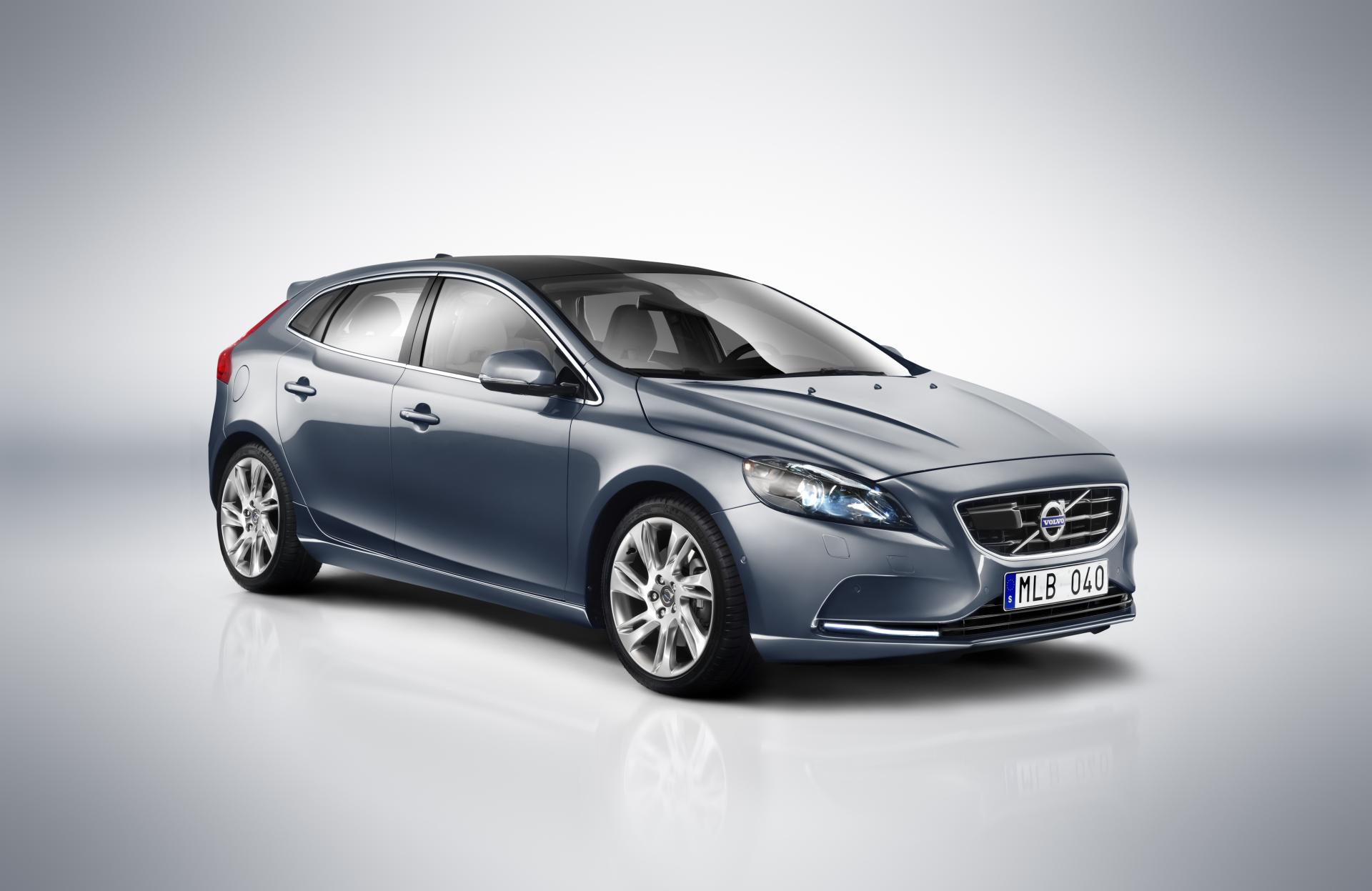 Prices for 2013 Volvo V40 announced for UK starting at PS19,745 OTR