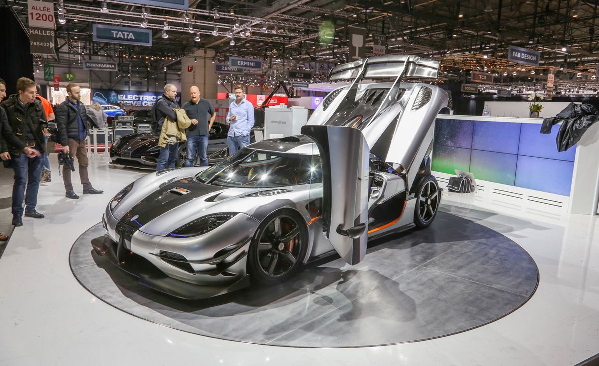 Koenigsegg 1:1 More Details - 1 HP / 1 Kg ratio