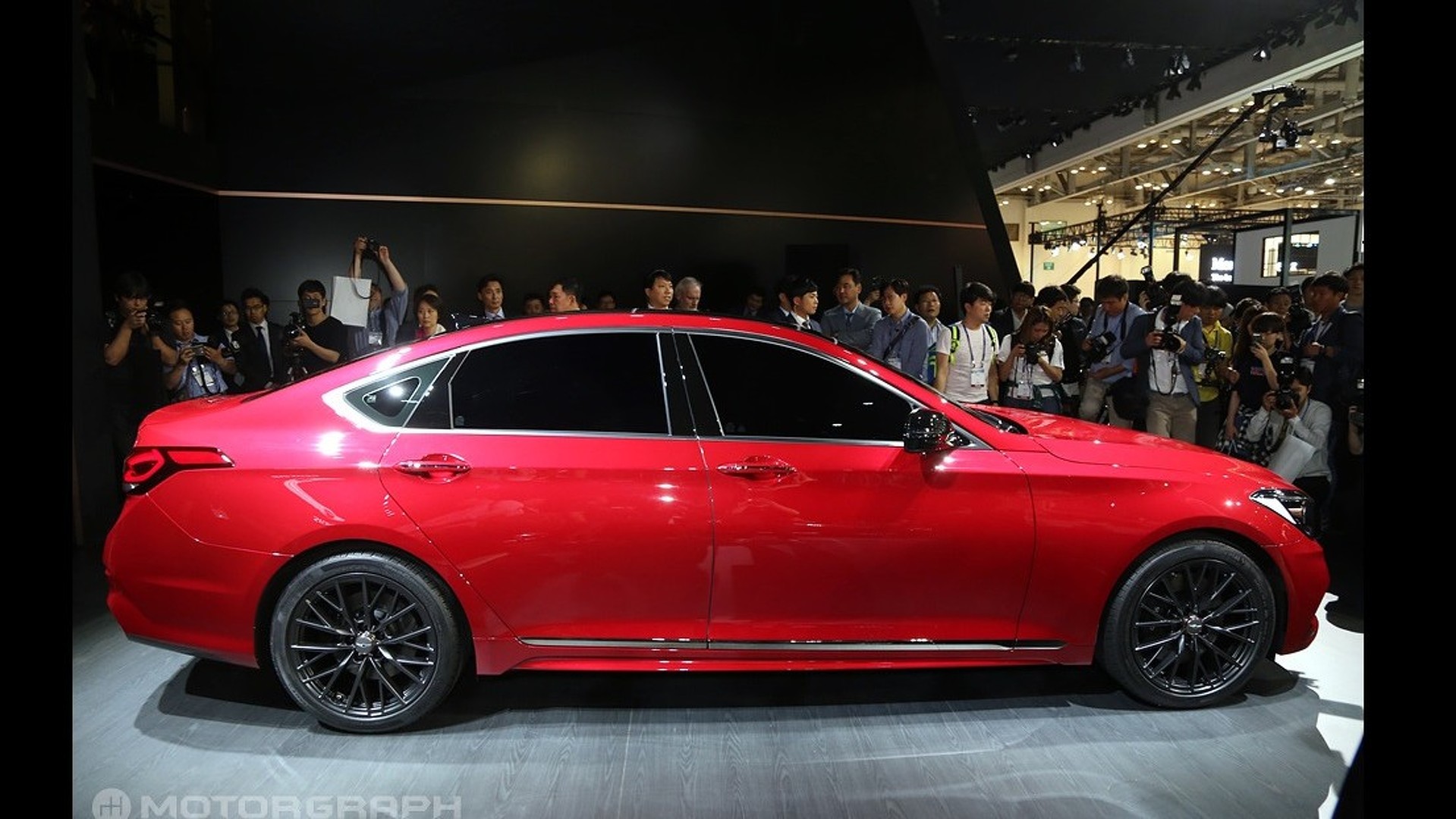 Busan Motor Show 2017 Genesis G80 unveils the Sport Version