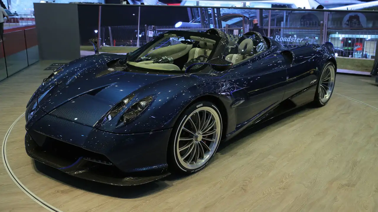 Pagani Huayra Roadster, a 752-hp hyper-car droptop, is your dream vehicle