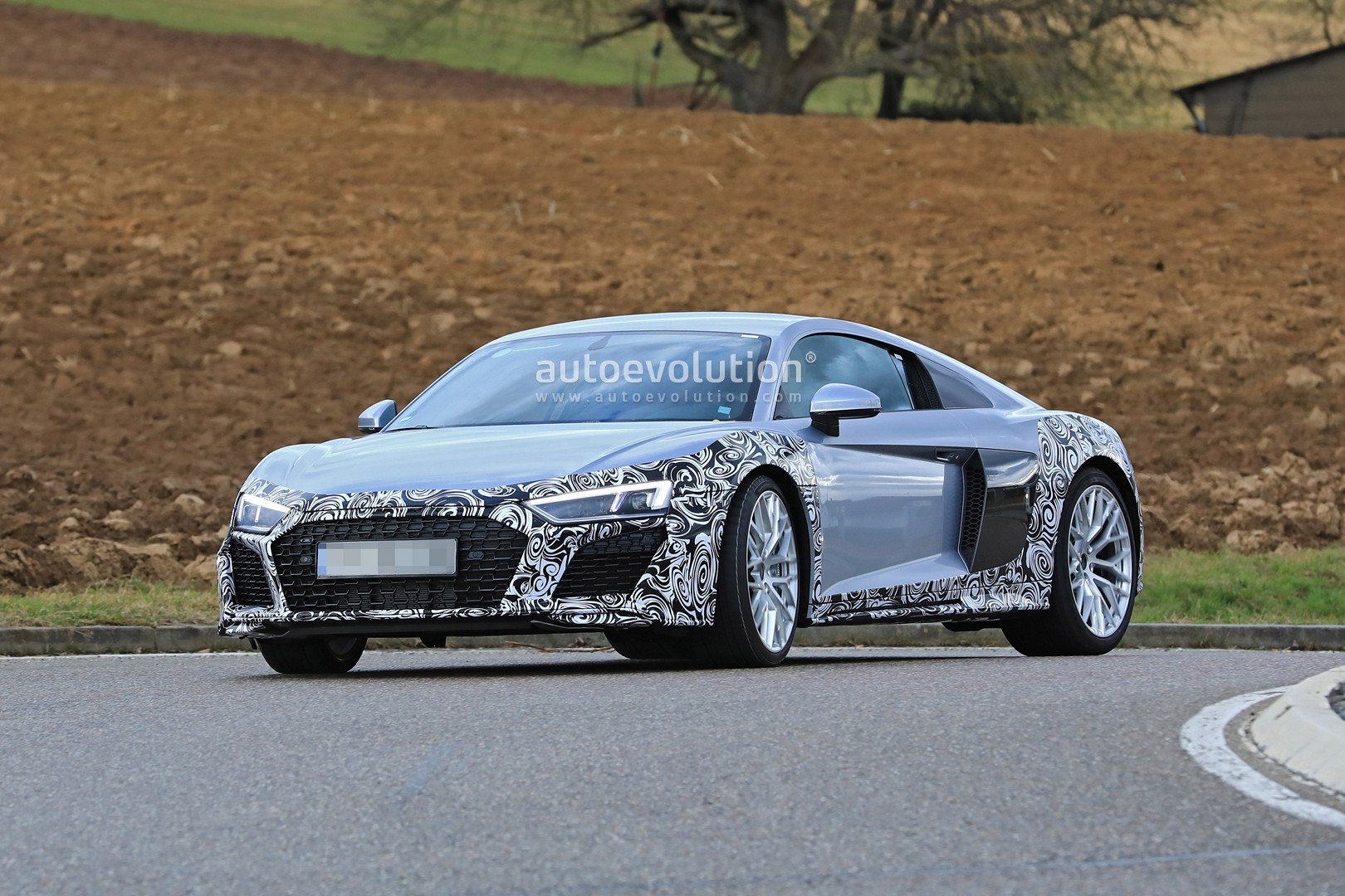 Audi R8 with Biturbo V6 is rumored for New York Debut