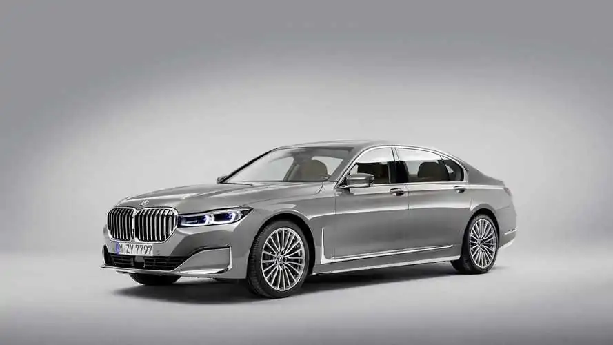 2020 BMW 7 Series looks stylish in a walkaround video