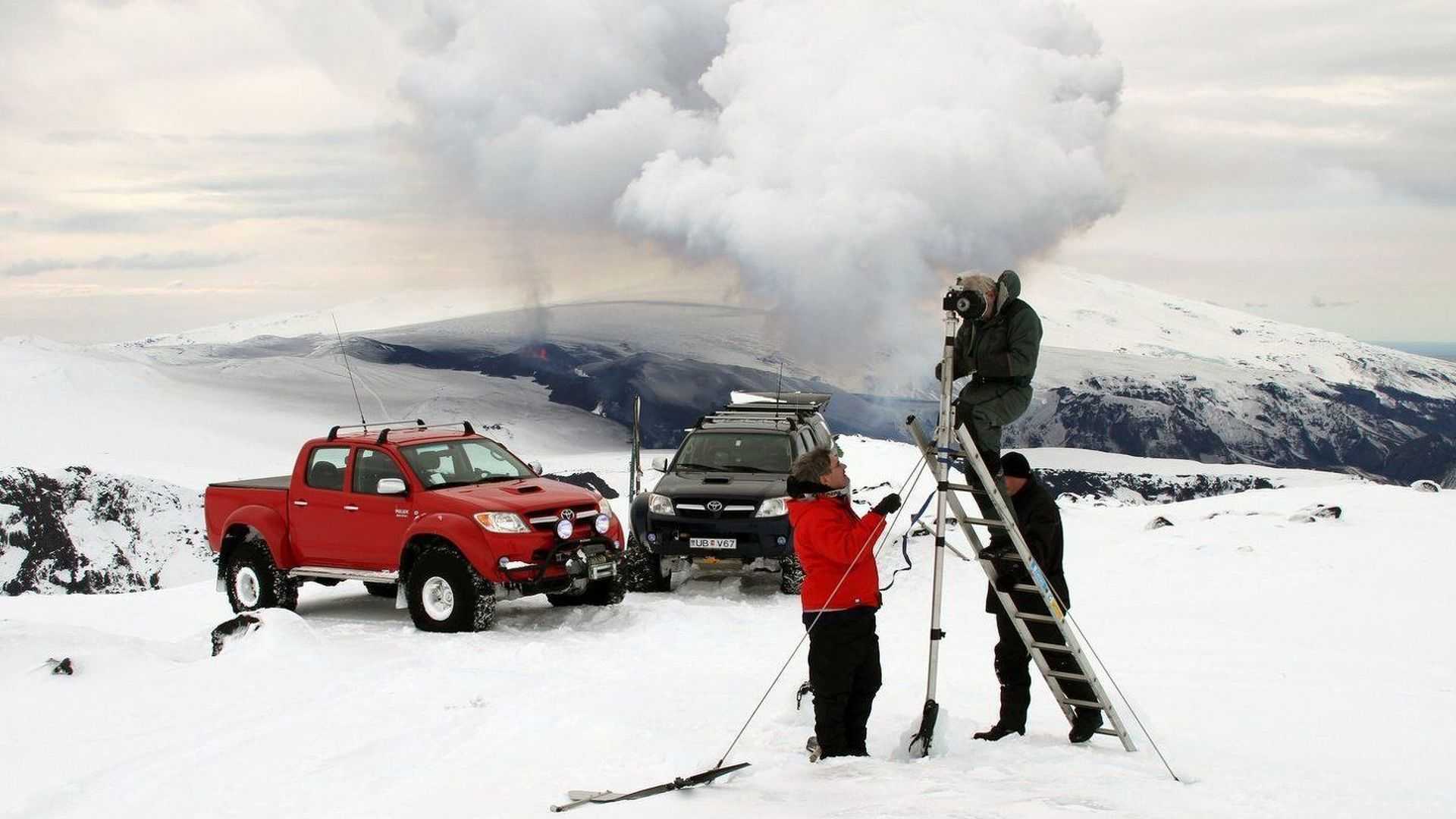 Toyota Hilux mocks Iceland's volcano just moments before it erupted - Top Gear takes credit