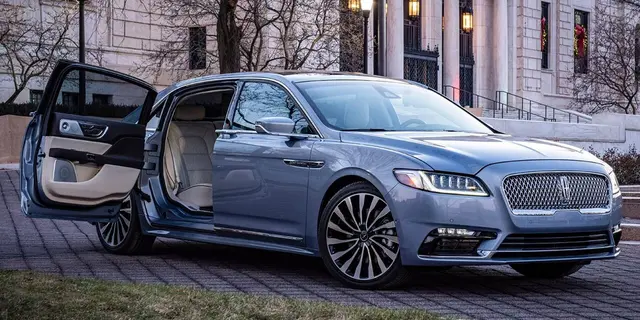 Lincoln Continental officially dead at the hands of Lincoln SUVs