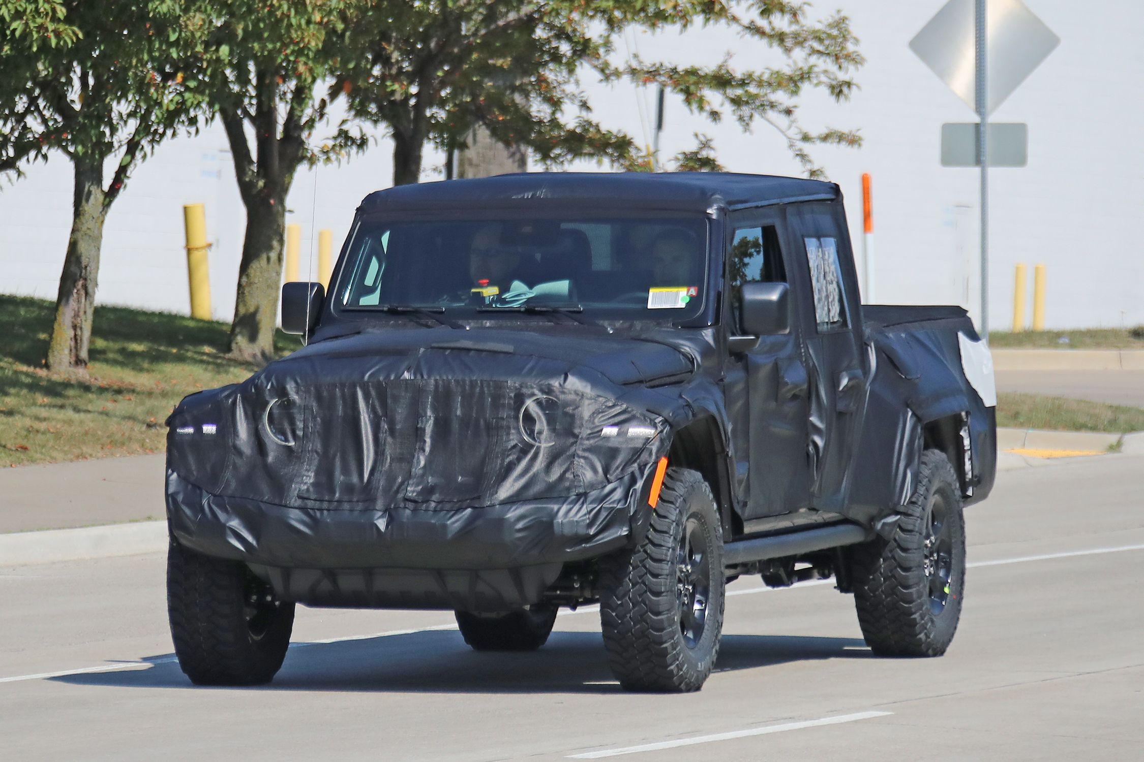 Jeep Scrambler Pickup - Every Angle Possible