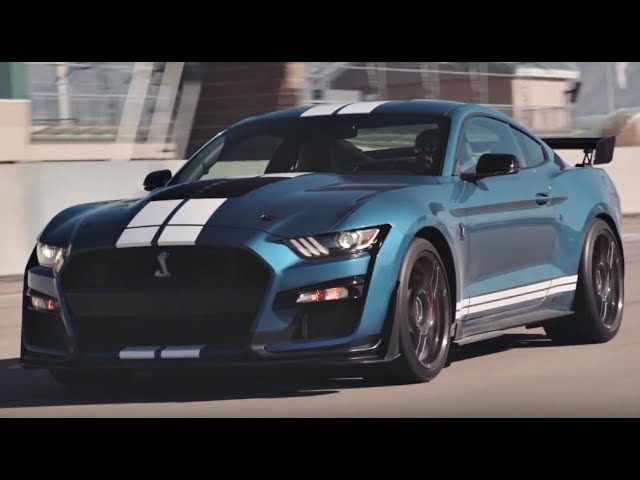 2020 Shelby GT500 Video - What the Carbon Fiber Pack Gets you