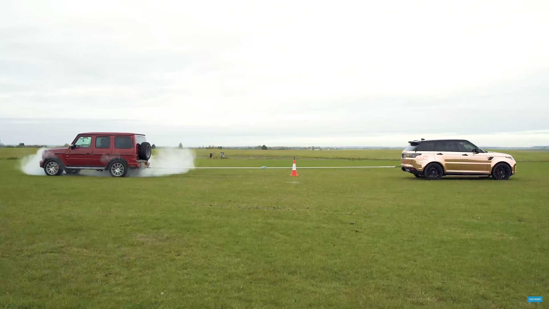 Mercedes G63 Battle Range Rover Sport SVR in Brutal Tug of War