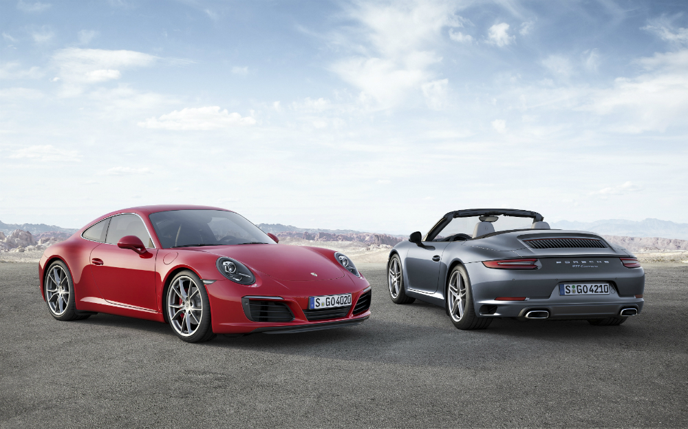 2016 Porsche 911 Carrera revealed with a new twin turbo six-cylinder engine.