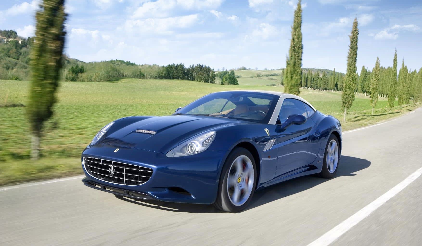 2012 Ferrari California will be lighter and more powerful - Report