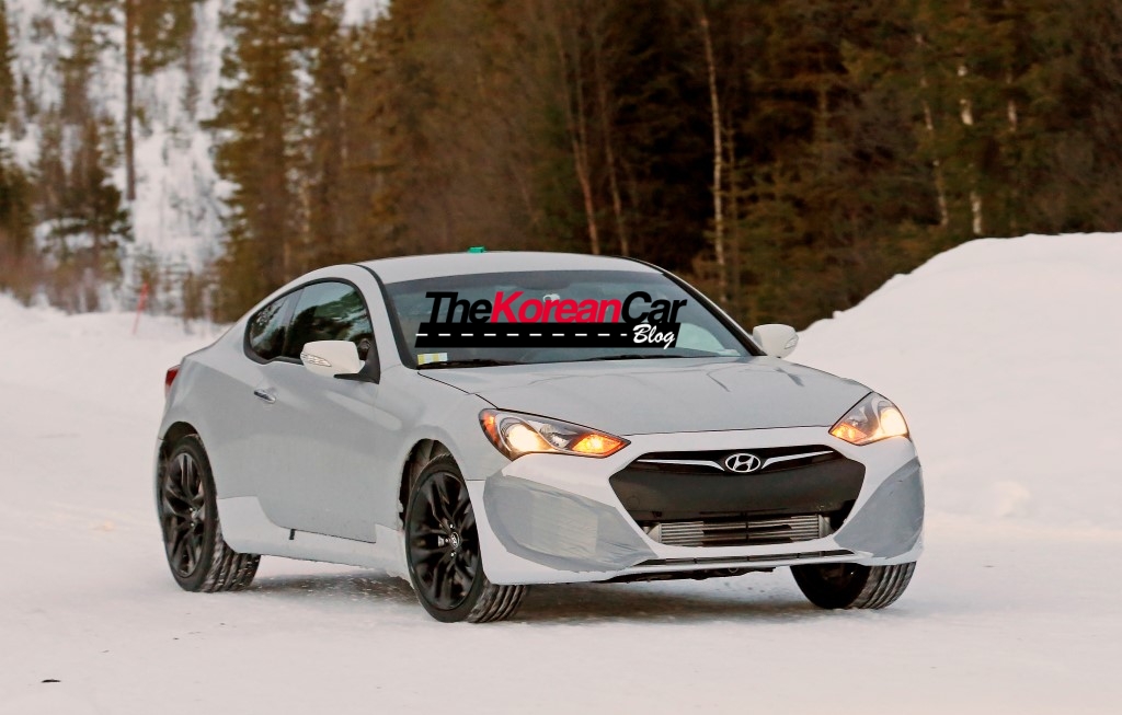 Next-gen Hyundai Genesis Coupe test muet spotted with twin-turbo V6 3.3-liter engine, 8 speed auto 