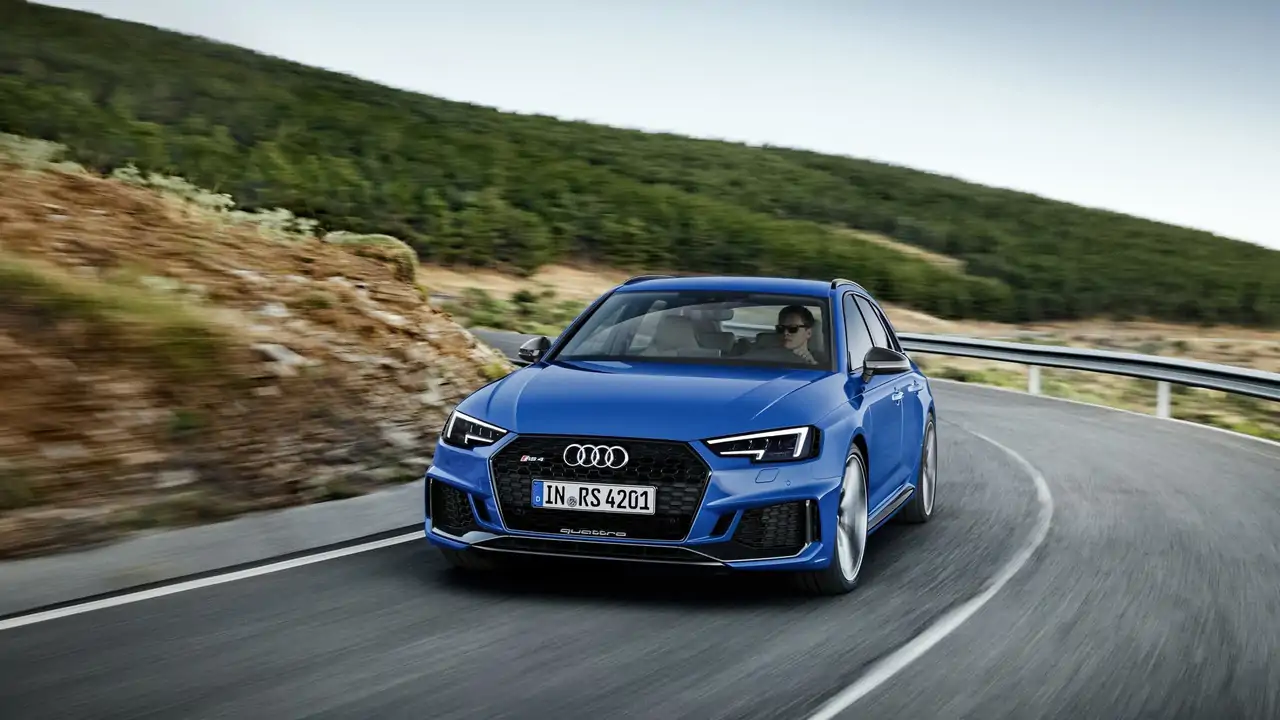 2018 Audi RS4 Avant Combines Power and Practicality