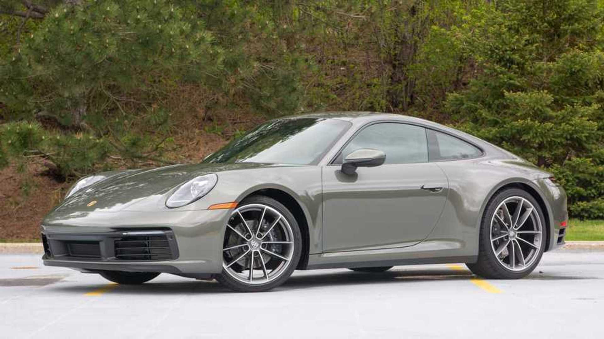 2020 Porsche 911 Carrera 4 arrives as the Four-Season Sports Car