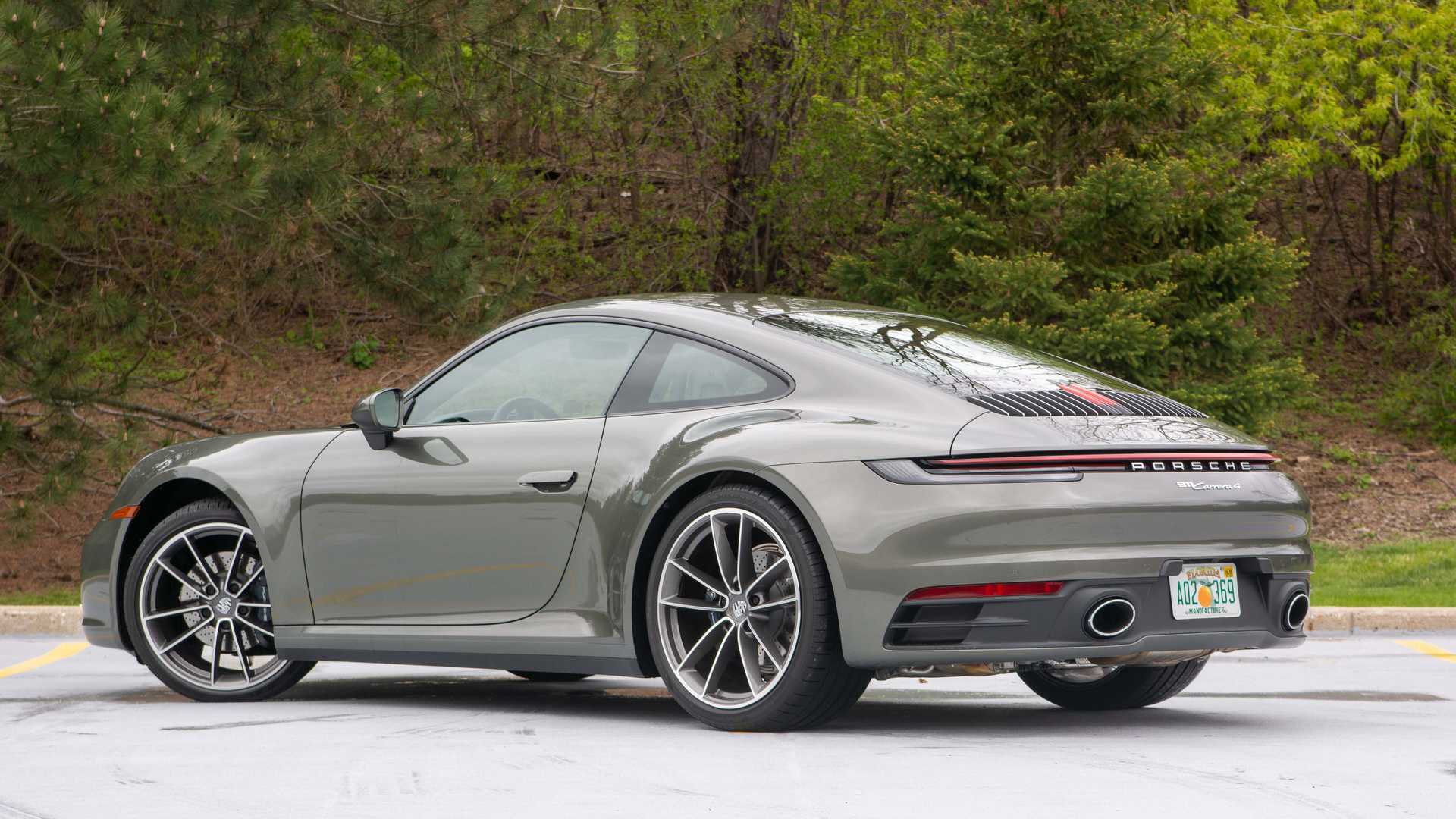 2020 Porsche 911 Carrera 4 arrives as the Four-Season Sports Car