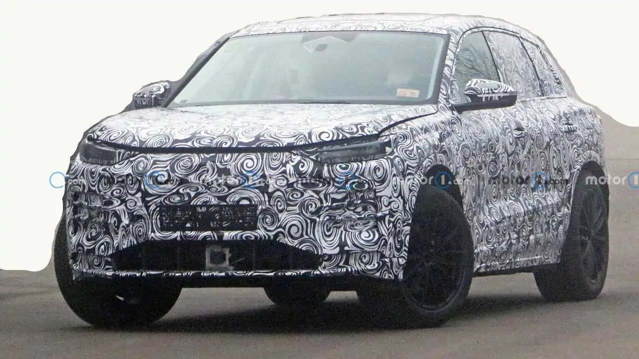 2023 Audi Q5 E-Tron makes a spy photo debut, already has a production body