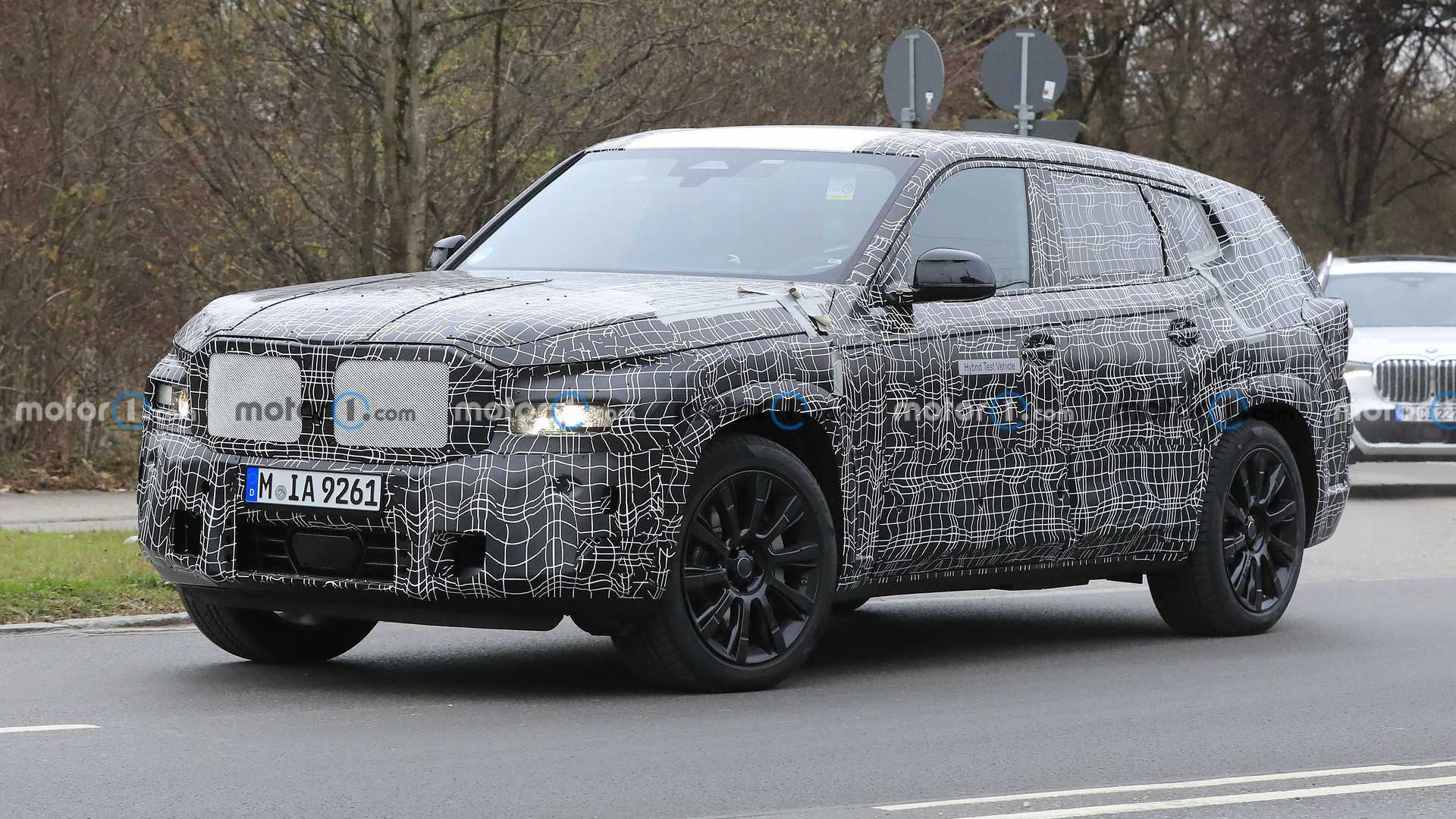 BMW X8 Spies On What Seems To be An Unconventional Design