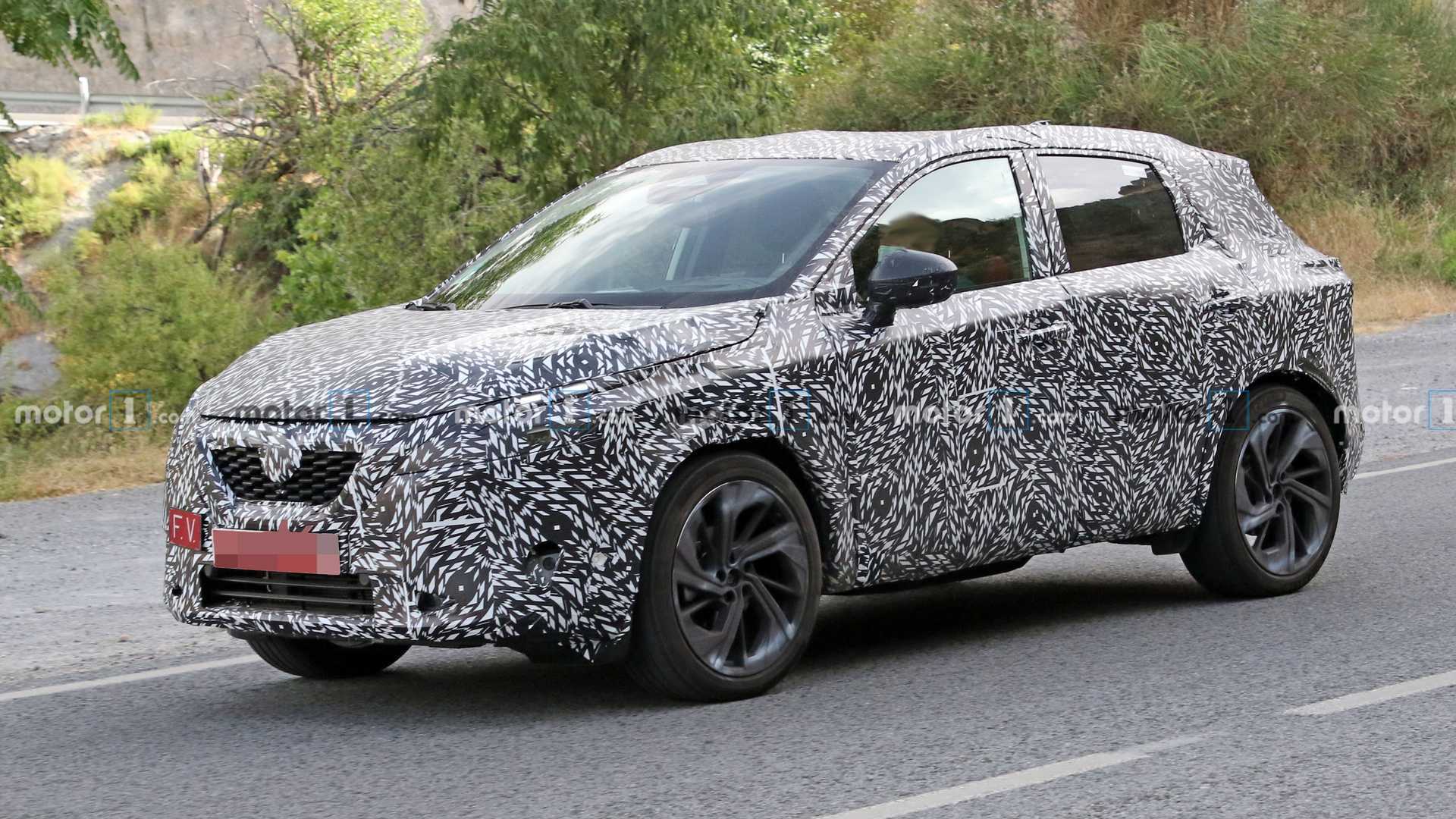 Nissan Qashqai spotted inside and out, but it's reportedly been delayed