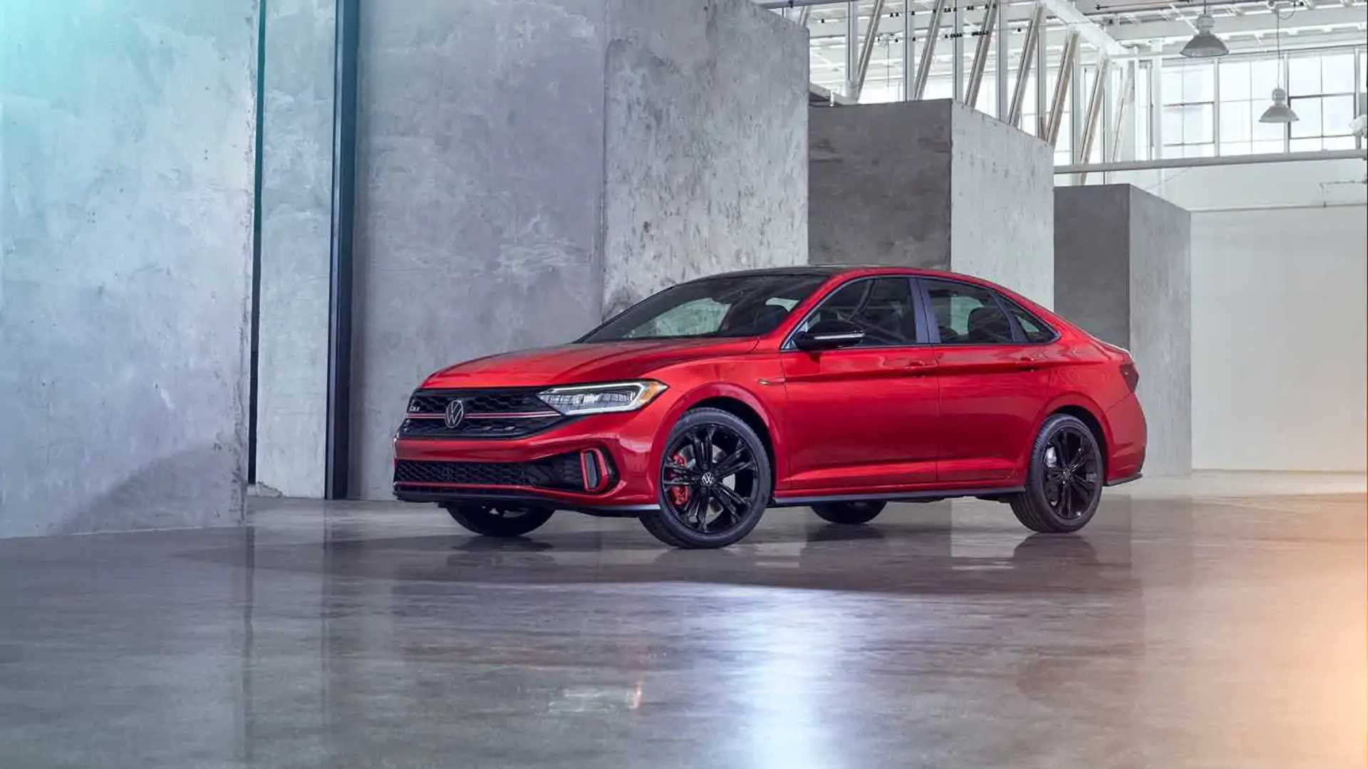 Honda Civic Si Faces Jetta GLI In Sporty FWD Sedan Drag Race