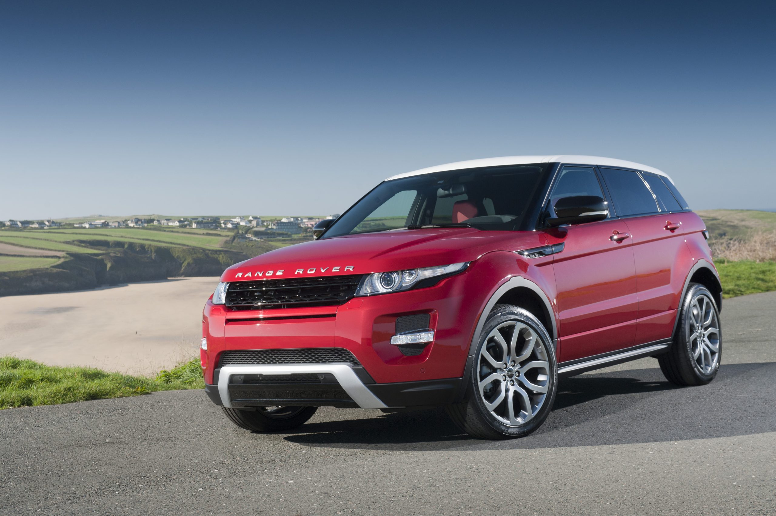 Range Rover Grand Evoque to be launched in 2015 - Report