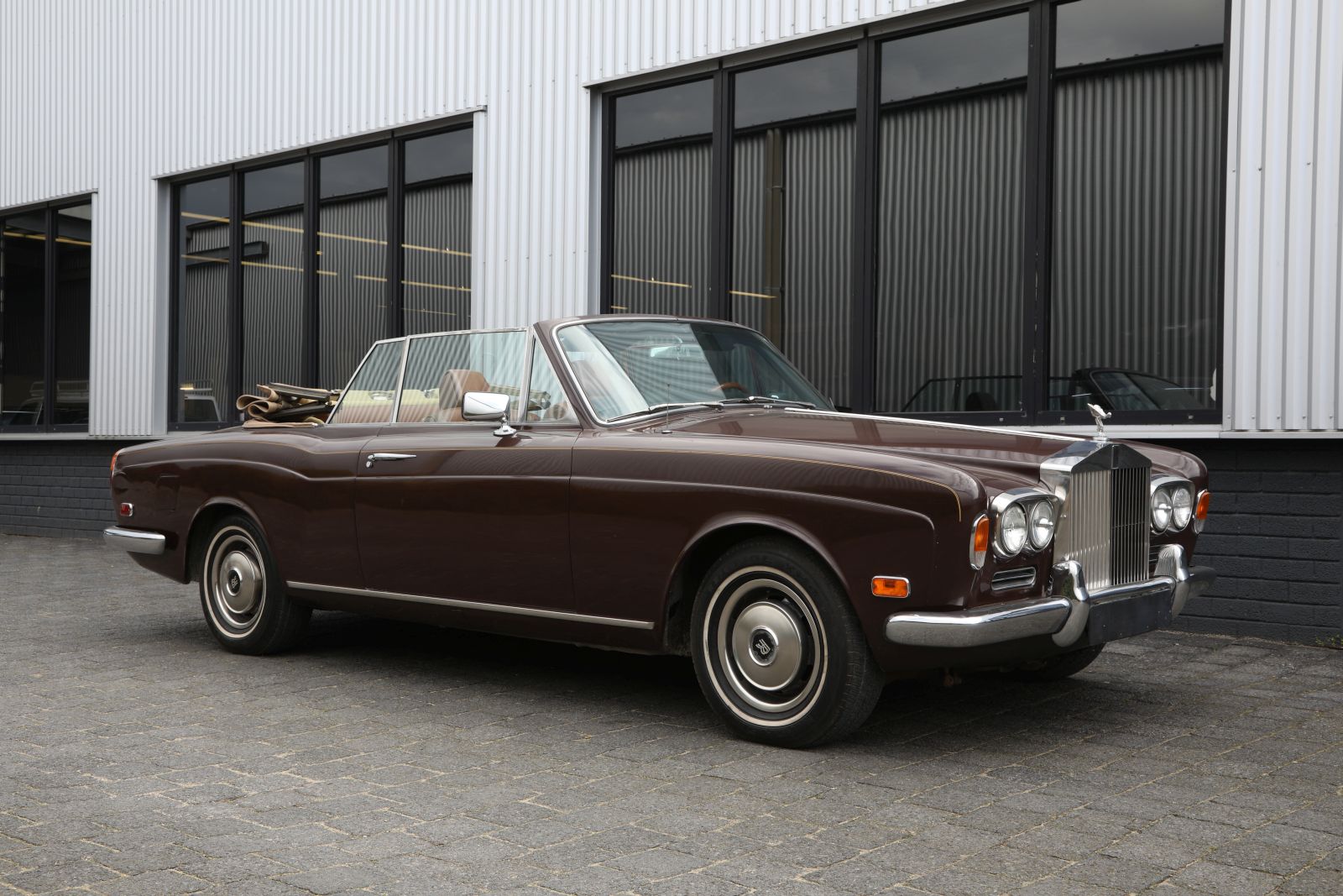 12 cars belonging to British royalty going up for auction