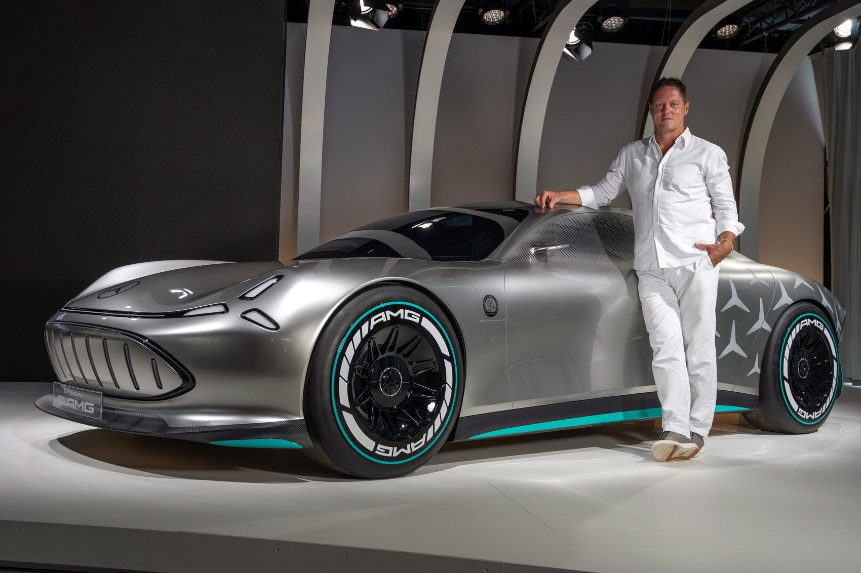 Mercedes Vision AMG Launches as Preview Of Performance Electric Vehicle