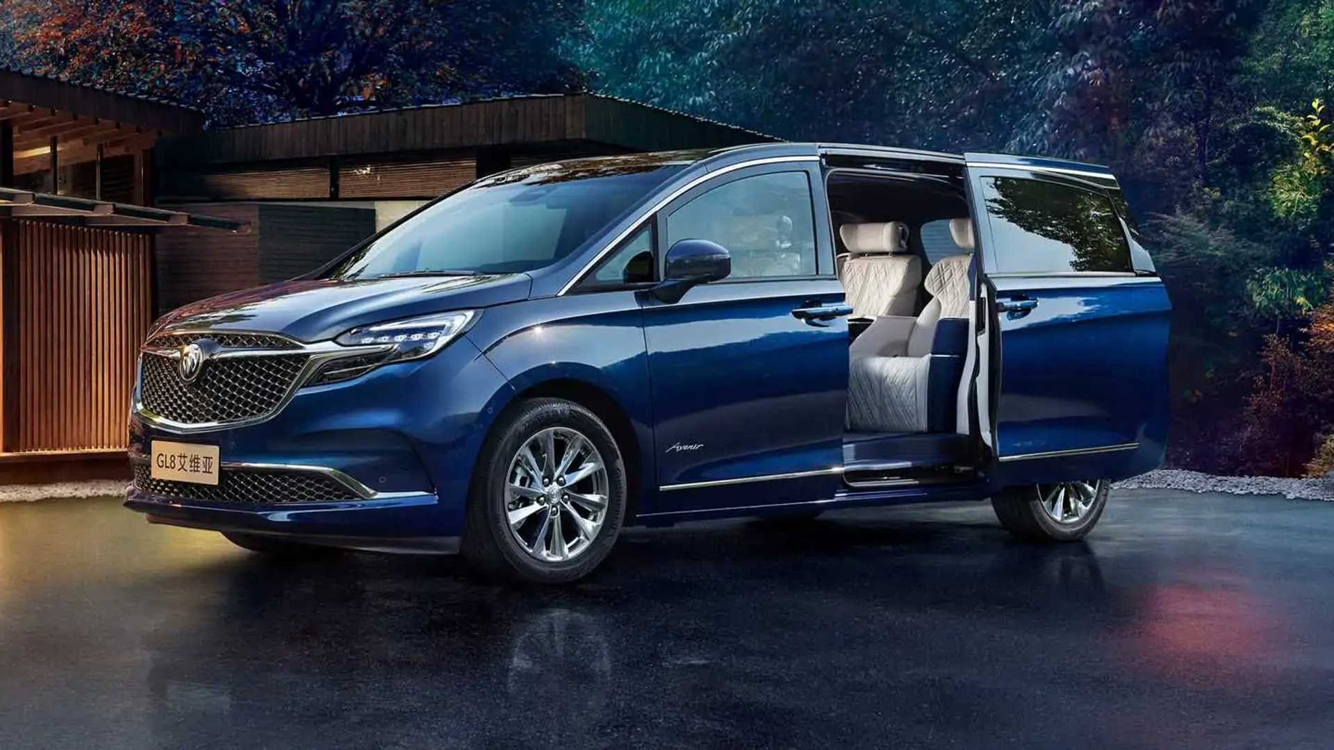 Buick Launches a Four-Seat Super Luxurious Minivan in China