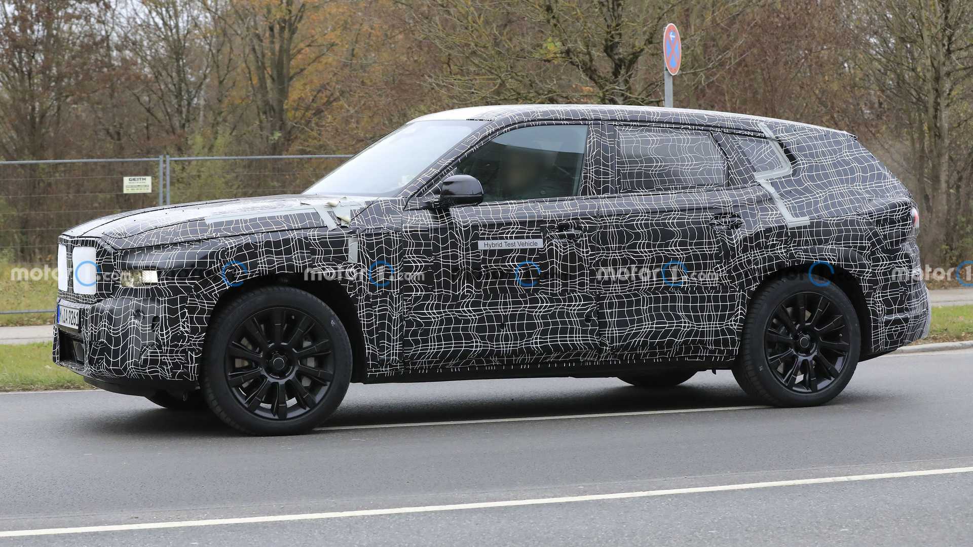 BMW X8 Spies On What Seems To be An Unconventional Design