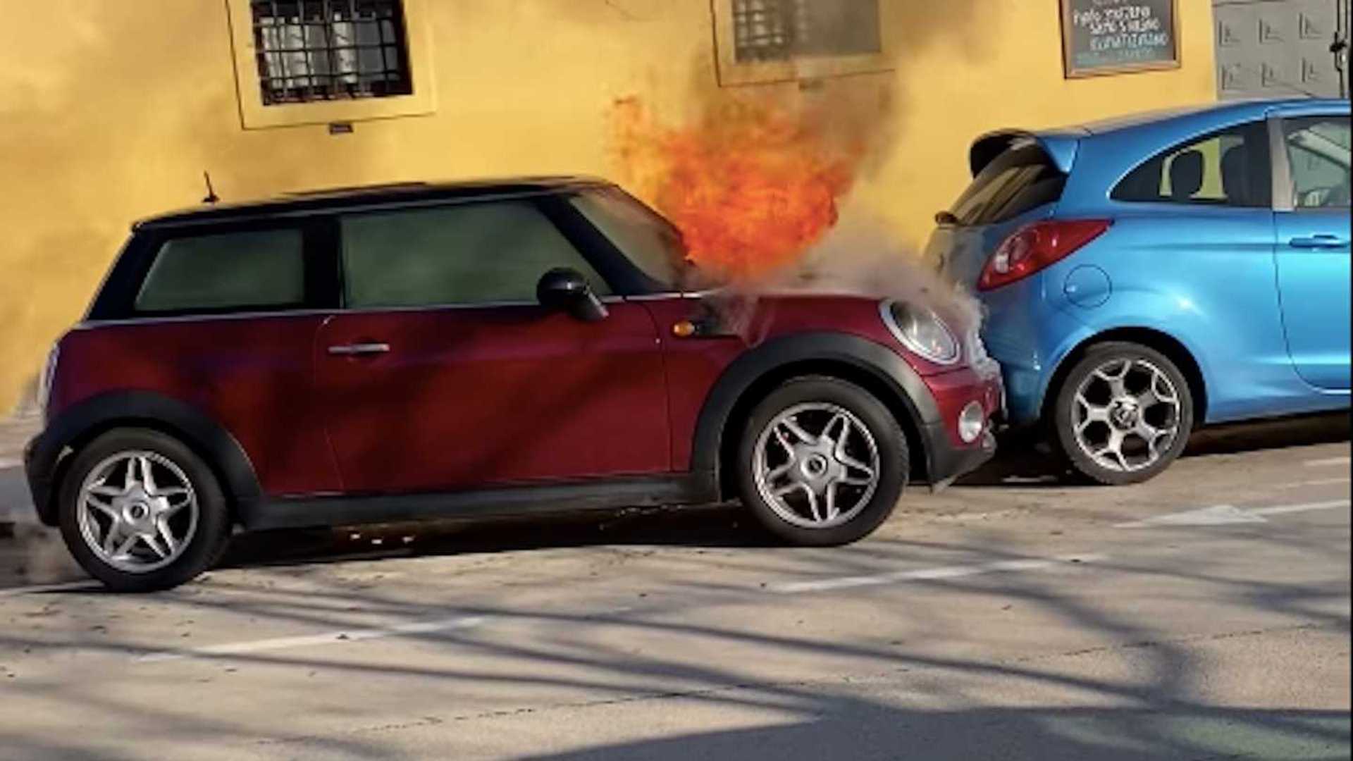 Flaming Mini Attempts to Start the Engine on Its Own