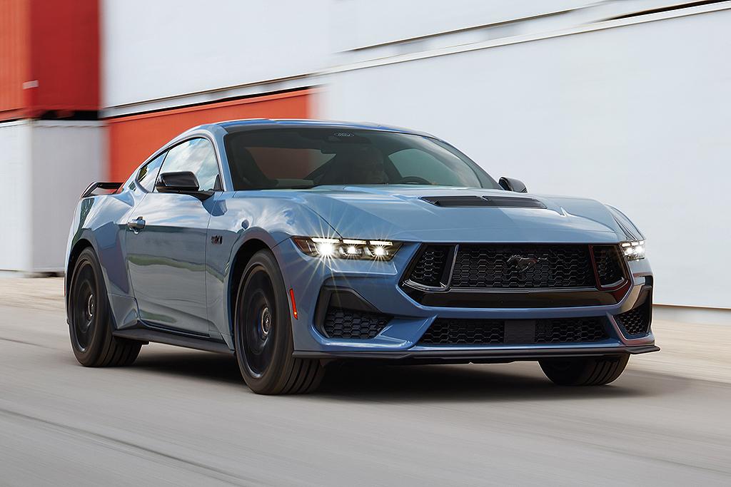 Ford Mustang Hybrid Might Still Pack A Powerful V8