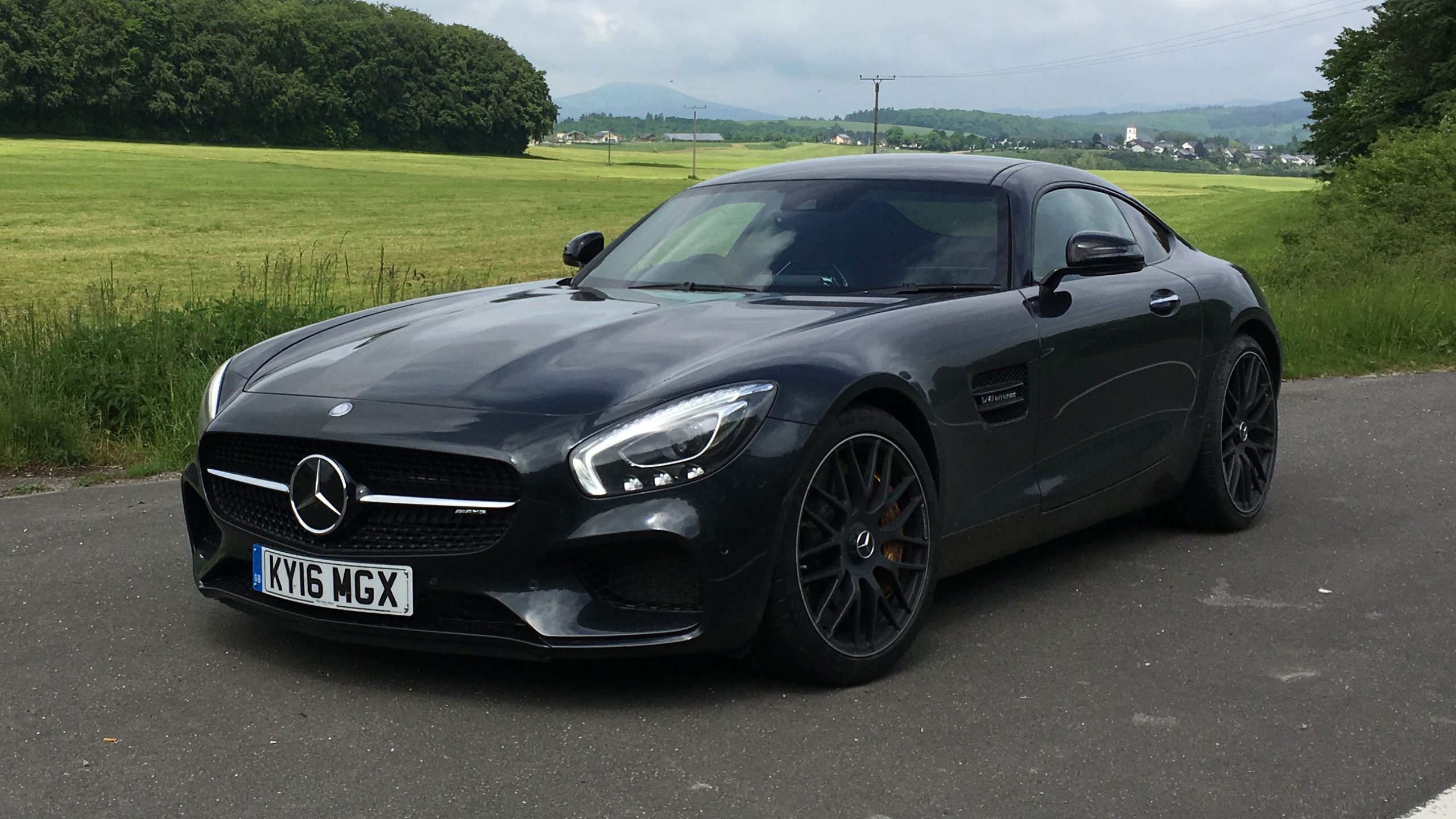 Mercedes-AMG GT S Flashy With $32,600 Worth of Aftermarket Goodies