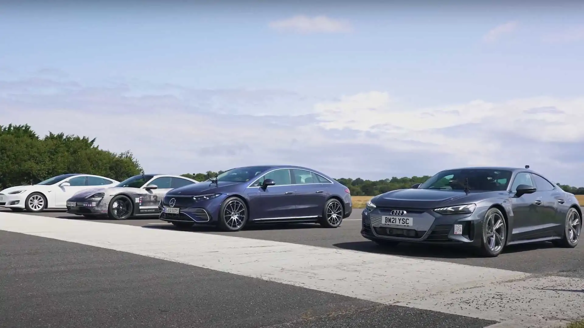 Mercedes EQS Makes Drag Race Debut Against Taycan, Model S, E-Tron GT