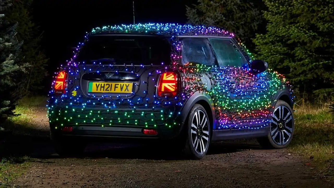 Mini Electric Wears 2,000 Leds for a Good Cause