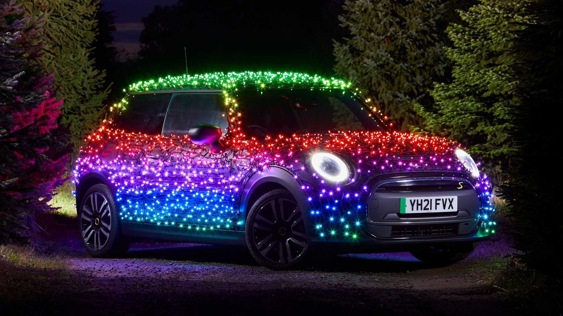 Mini Electric Wears 2,000 Leds for a Good Cause