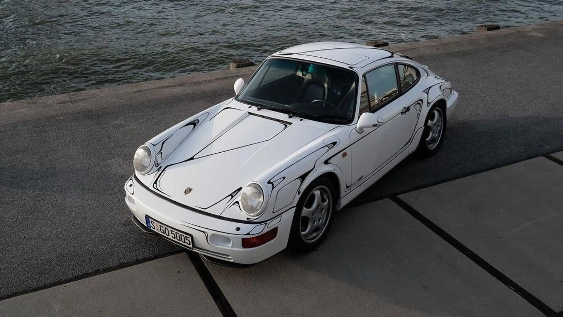 Porsche 911 Art Car Is Influenced By Light Reflecting Off The Paint