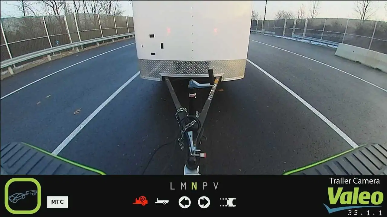 Valeo unveils a back-up camera that makes your trailer invisible