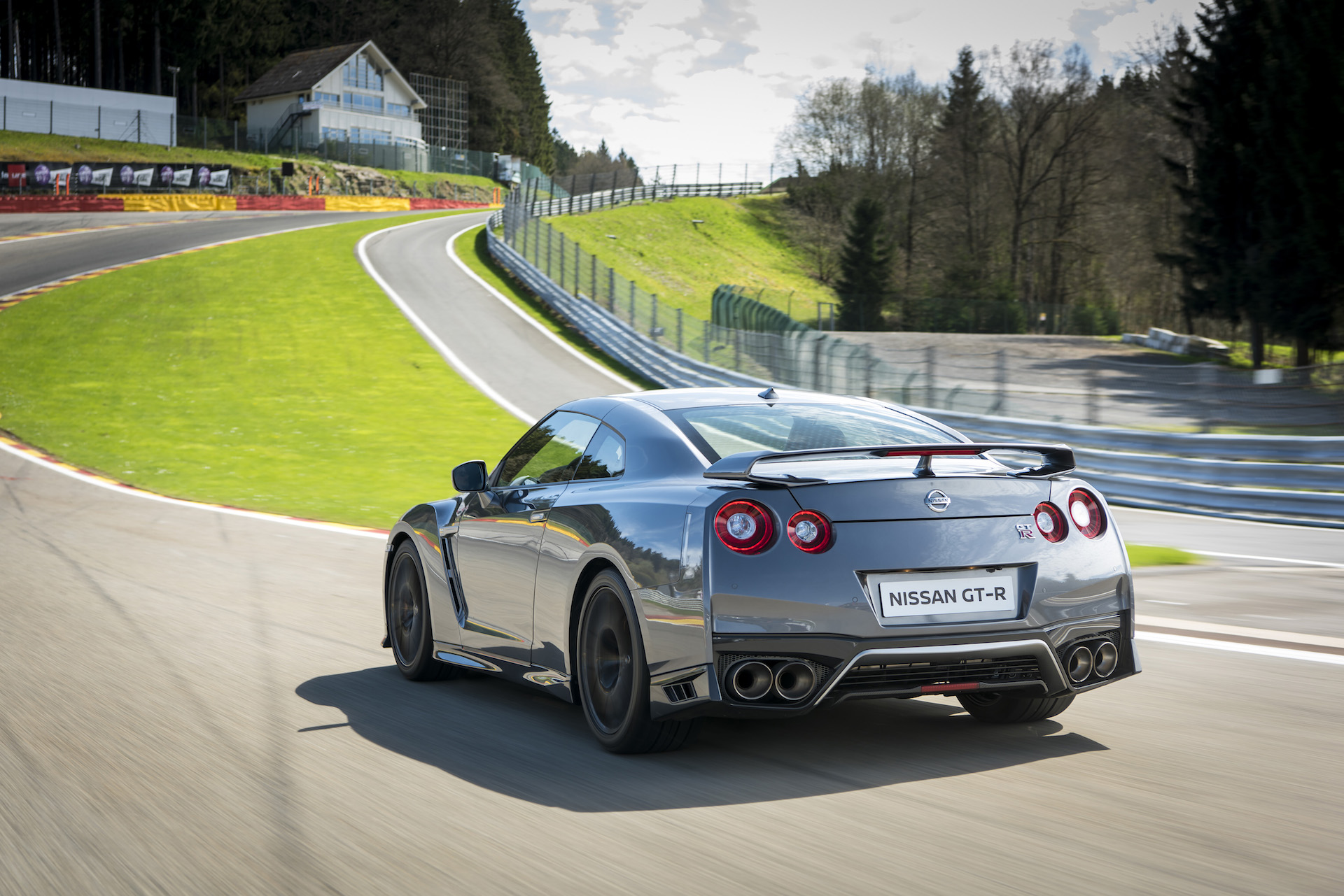 2017 Nissan GT-R Track Edition Is Still Road Legal