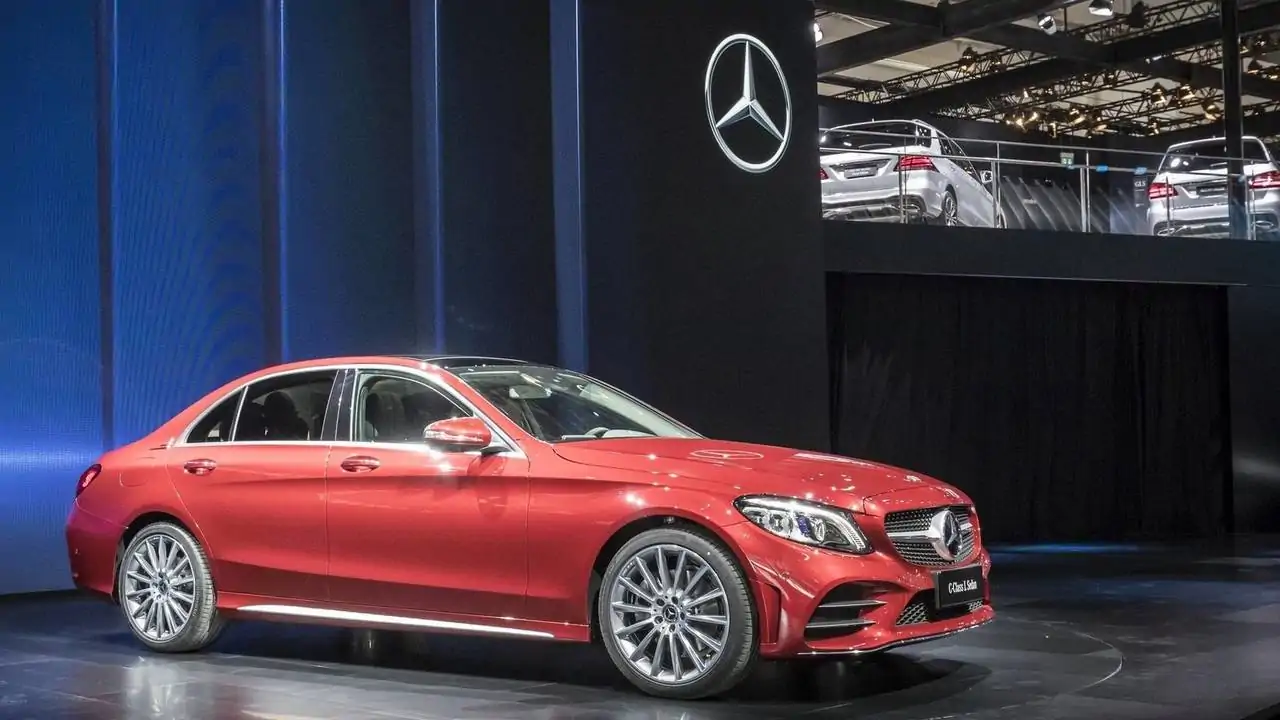 2019 Mercedes C-Class L brings its extended wheelbase to Beijing